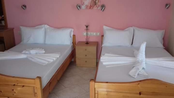 Poseidon Rooms Vrasná Exterior foto